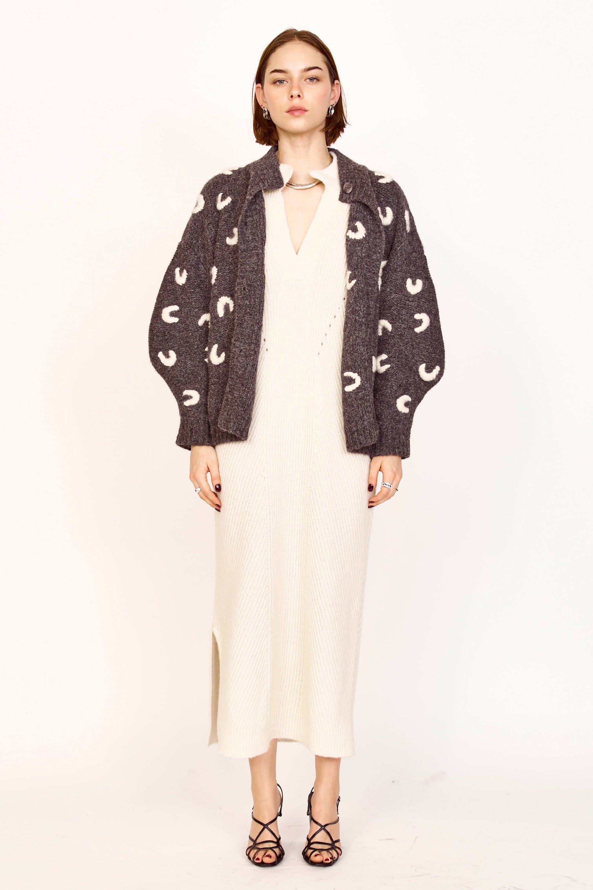 Cusco Croissant Cardigan in Slate/Ivory