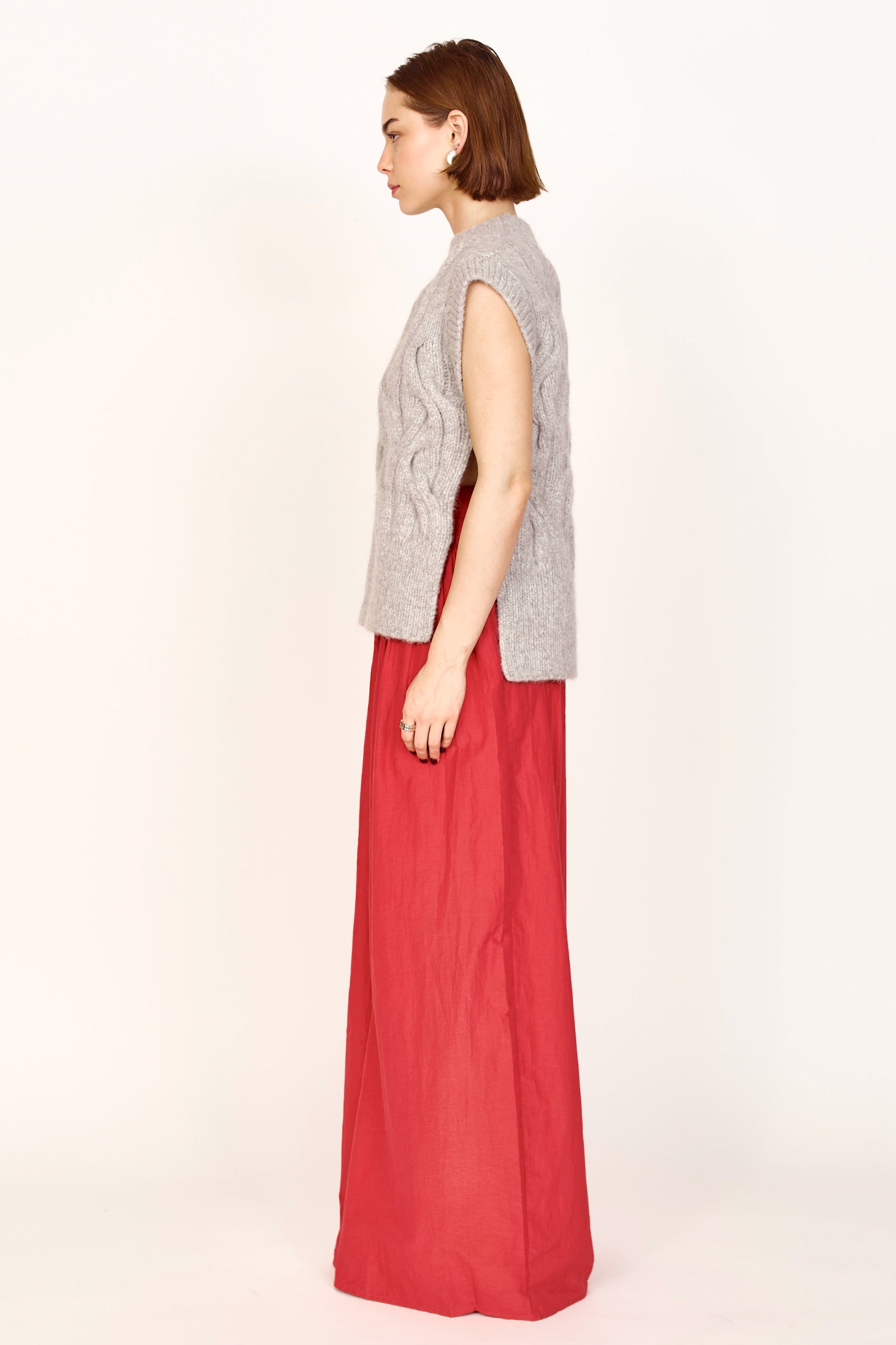 Cortina Hand Knit Sweater Vest in Dove Grey